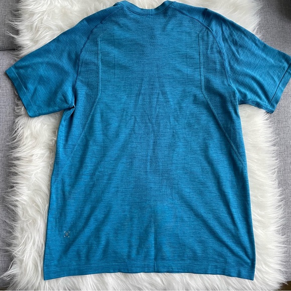 Lululemon Metal Vent Tech Short Sleeve Dark Royal/Baltic Blue - Picture 6 of 7